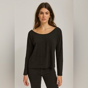 Timberland • NWT Classic Black Long Sleeve Women's Top PTP 23”
